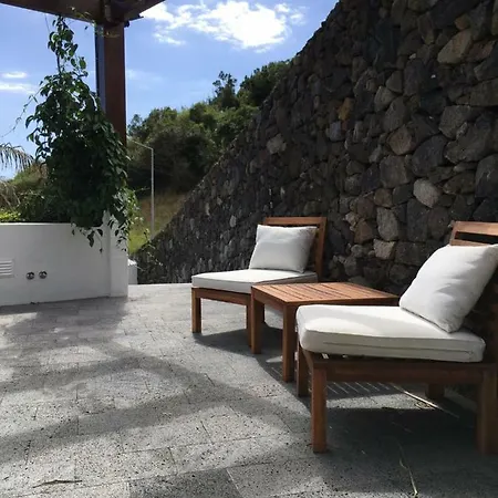 Maia Guest house *